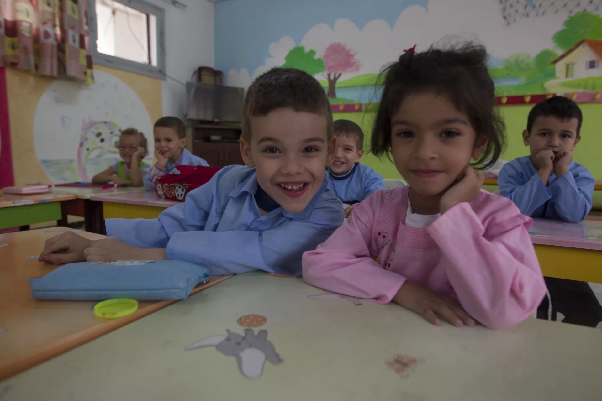 Enfants dans une classe de primaire