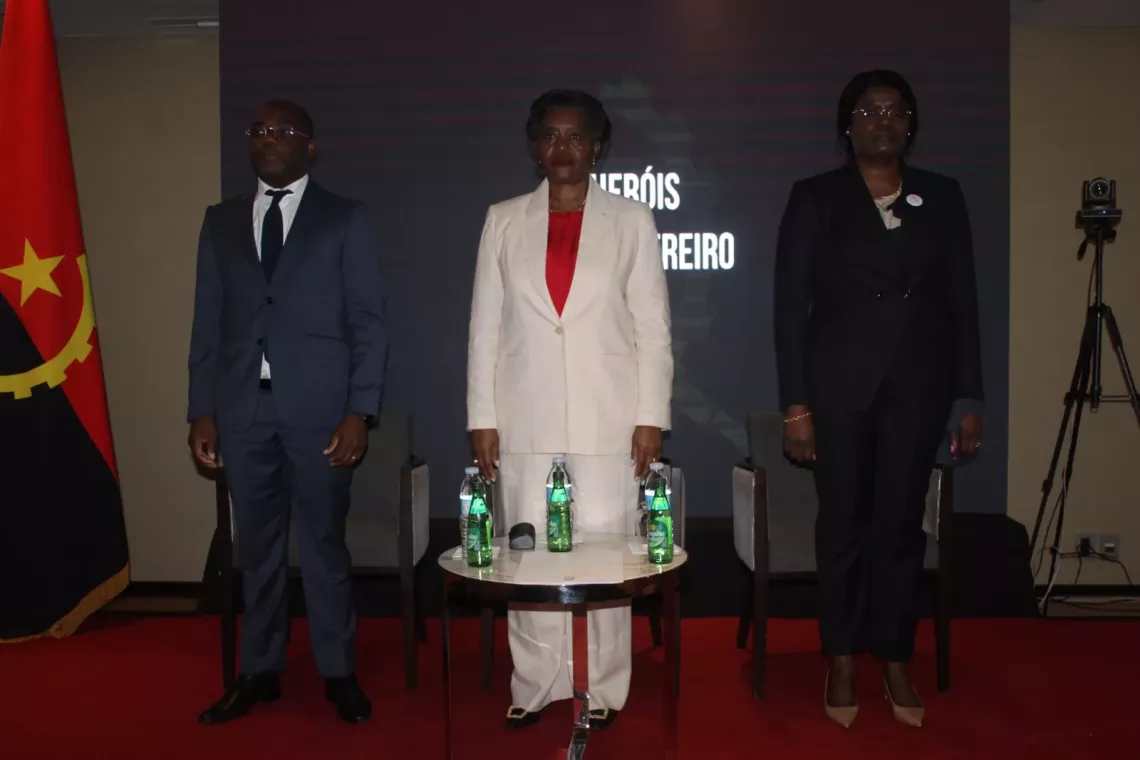 Desafios e Oportunidades para a Prote&ccedil;&atilde;o Social em Angola