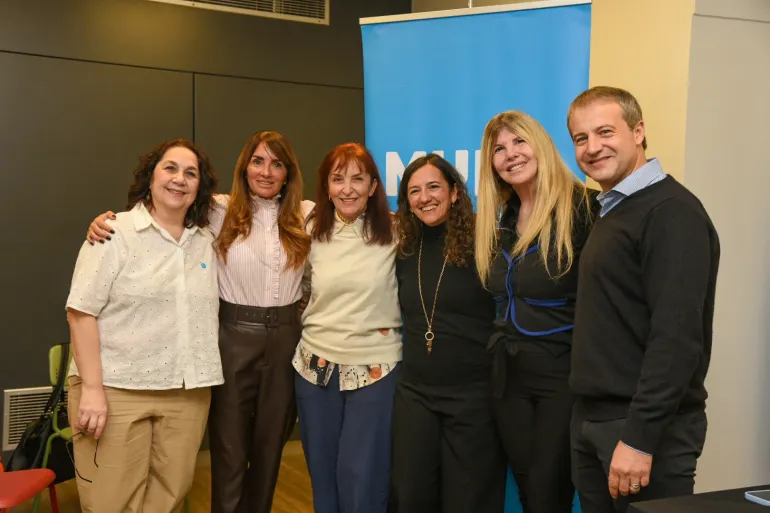El equipo de MUNA UNICEF junto a representantes de municipios de PBA