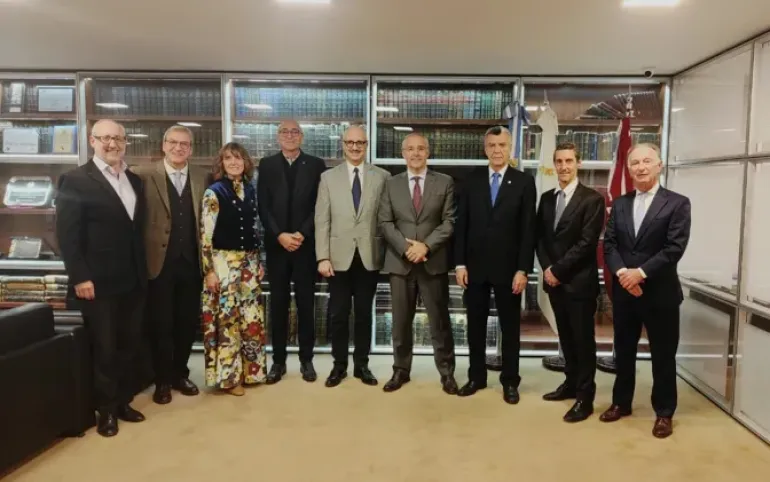 Referentes de las organizaciones que integran el CEIA, junto a UNICEF Argentina, durante el encuentro realizado en CAMARCO. 
