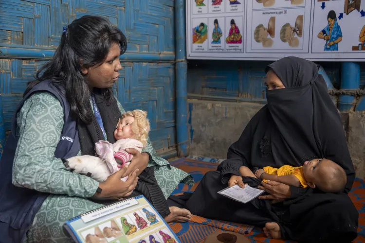 &lsquo;Pusti Apa&rsquo;: A Trusted Friend to Mothers and Children