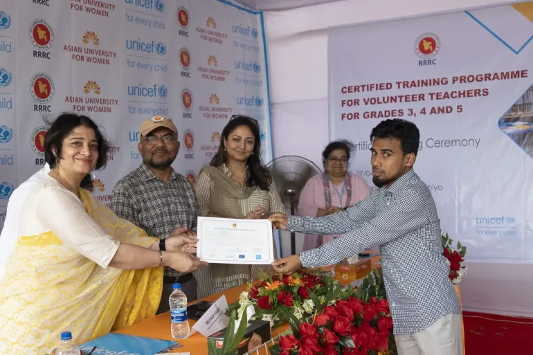 Certification for volunteer teachers