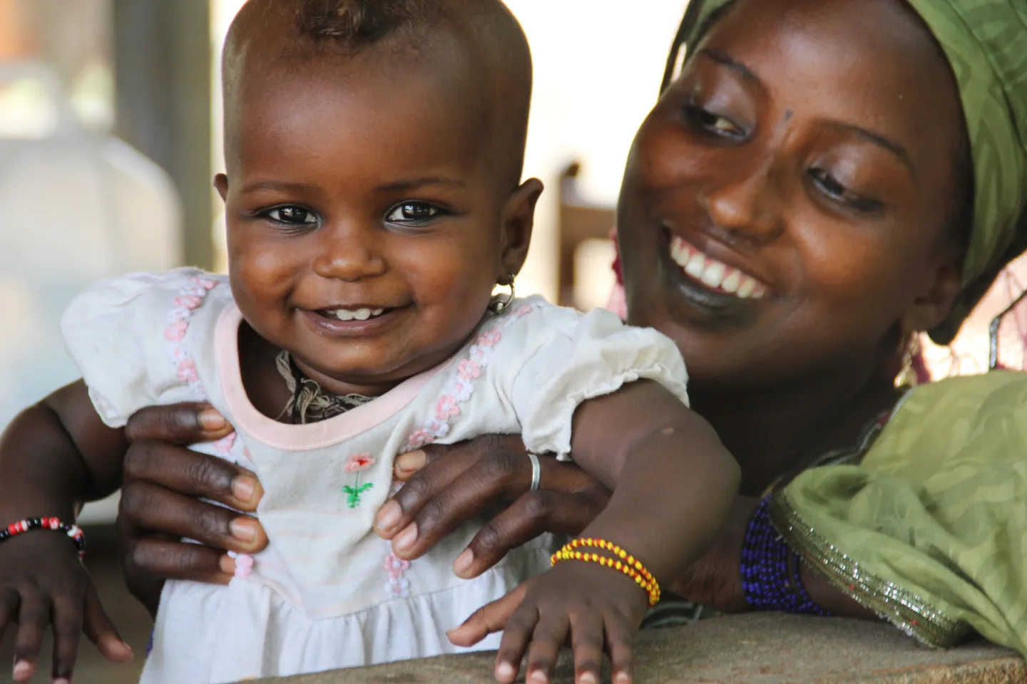 Une maman et son enfant &agrave; Karimama
