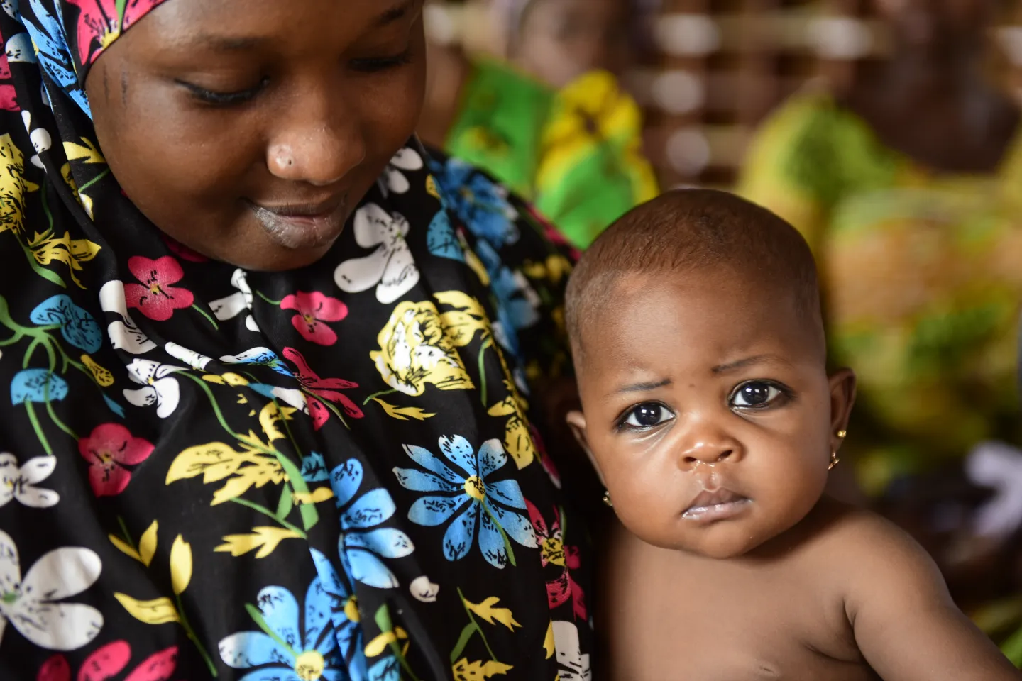 Une maman et son enfant