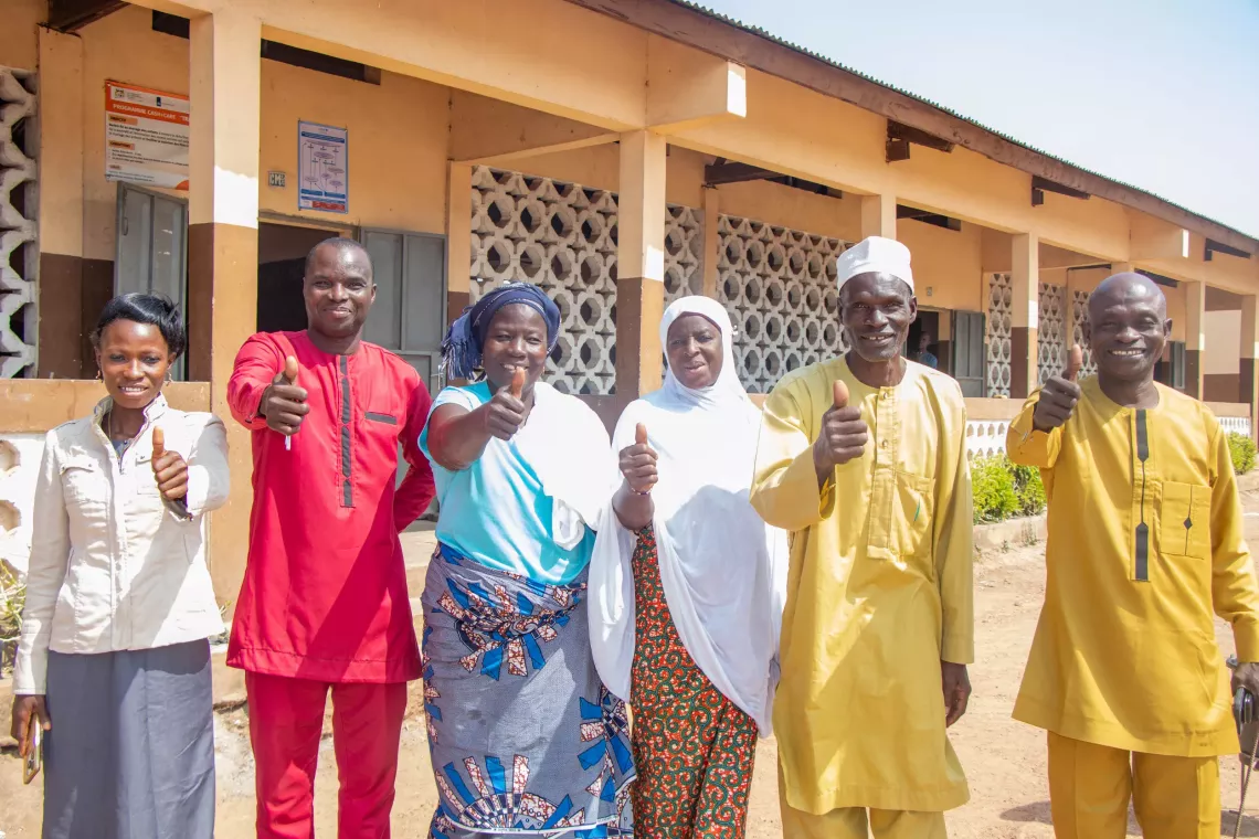 Le comit&eacute; de validation pr&eacute;sente le travail qu'il accomplit au sein de l'EPP Sirarou pour permettre &agrave; tous les enfants r&eacute;pondant aux crit&egrave;res de b&eacute;n&eacute;ficier du programme FAABA CASH+CARE.