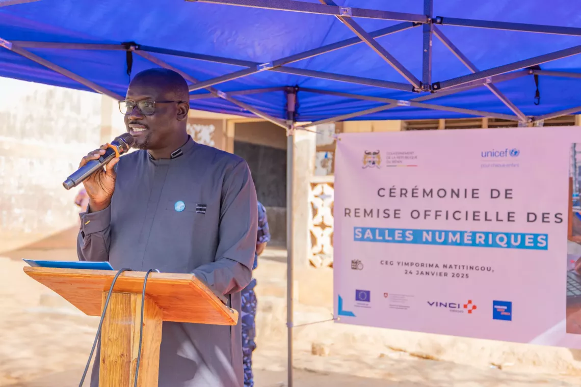 Ousmane Niang, repr&eacute;sentant de l'UNICEF, a exprim&eacute; sa gratitude et reconnaissance envers les partenaires qui ont contribu&eacute; &agrave; la r&eacute;alisation des salles num&eacute;riques.