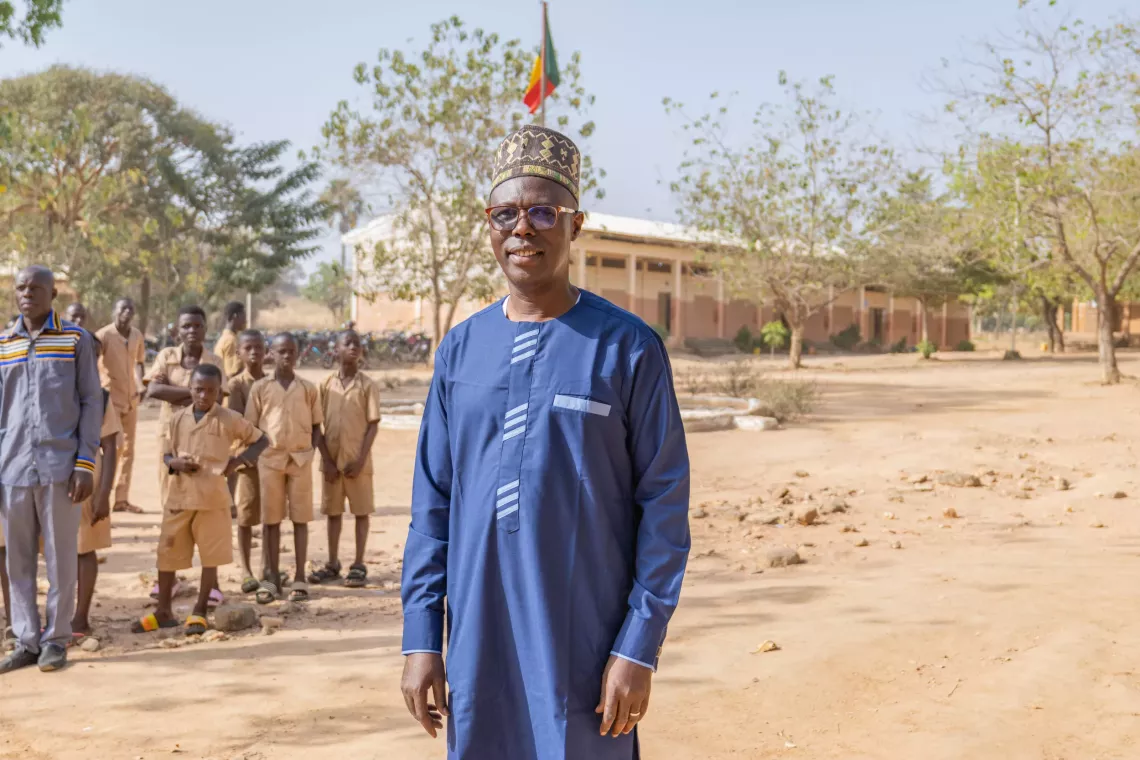 Toukourou Kamarou, directeur du CEG Yimporima, exprime sa satisfaction de voir son &eacute;tablissement b&eacute;n&eacute;ficier d'une salle num&eacute;rique.