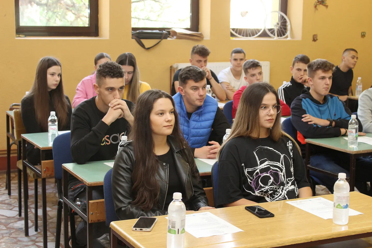 Mladi Novog Travnika na stručnom predavanju o COVID-19