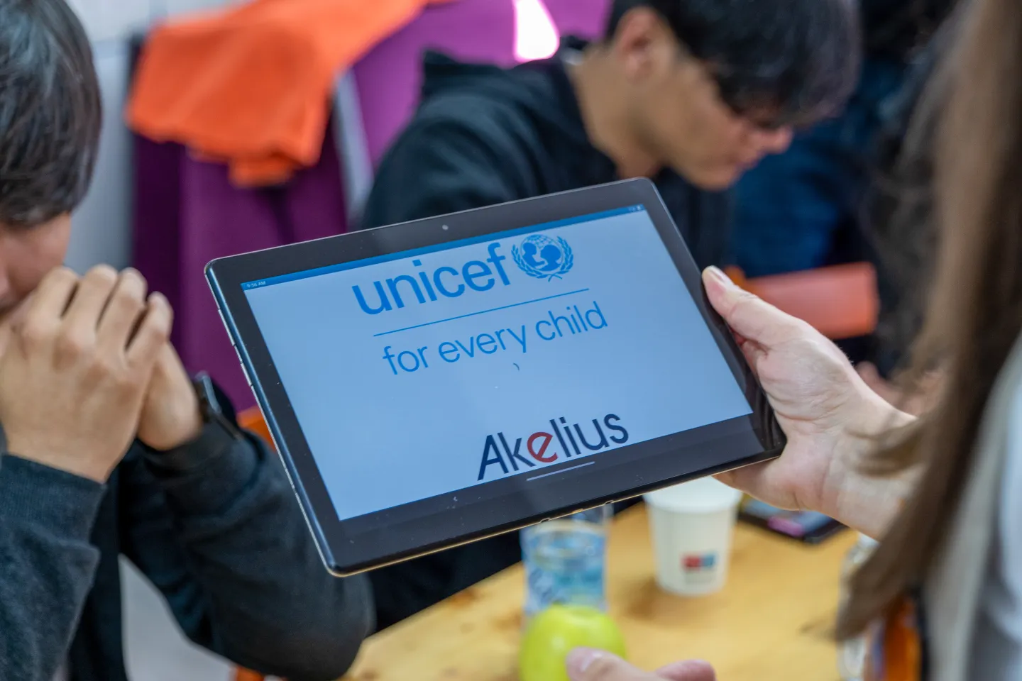 AKELIUS LANGUAGE LEARNING OPPORTUNITIES