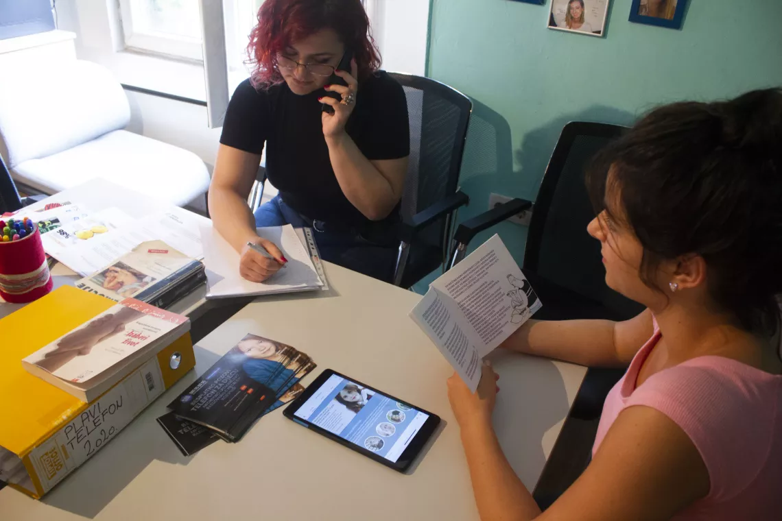 Plavi telefon pomoc