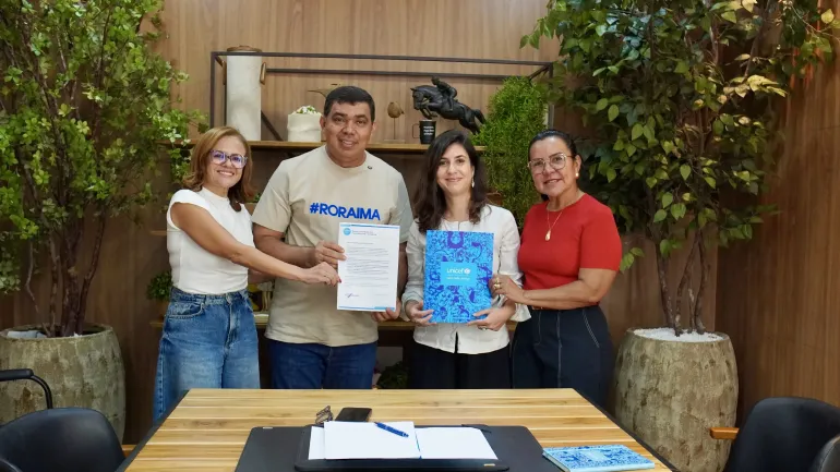 Candidato ao Governo de Roraima assina carta-compromisso do UNICEF