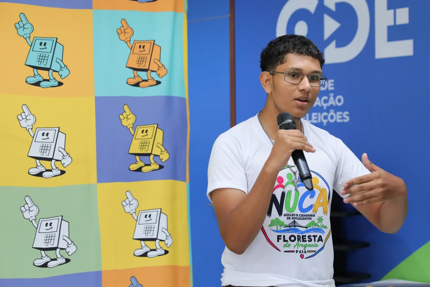 adolescentes se mobilizam nas Elei&ccedil;&otilde;es 2026