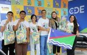 adolescentes do NUCA  em visita ao TSE