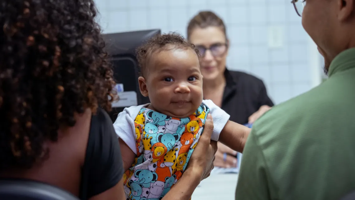 Beb&ecirc; &Iacute;caro em atendimento no Ibura, Recife