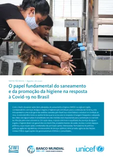 capa da nota t&eacute;cnica mostra a foto de uma m&atilde;e lavando as m&atilde;os de seus filhos em uma bica. a m&atilde;e usa m&aacute;scara