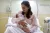 Родилка е гушнала новороденото си дете в болницата
