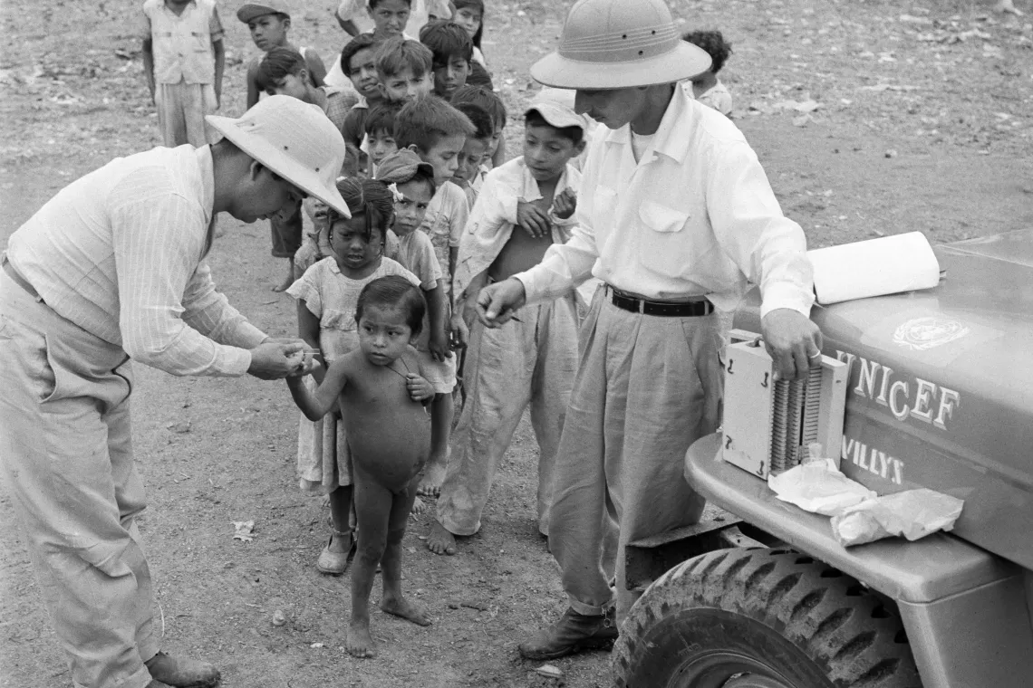 UNICEF/UNI142418/ Ecuador, 1958