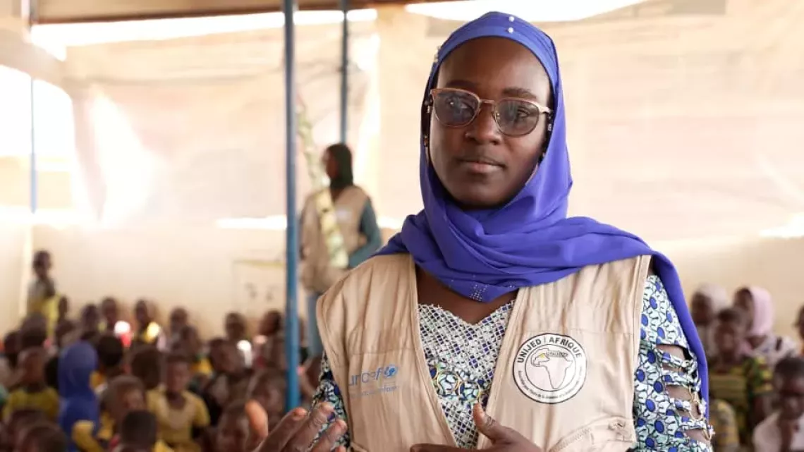 Fadima Yasmine Aboubacar est animatrice principale &agrave; l&rsquo;espace amis des enfants VIP de Djibo