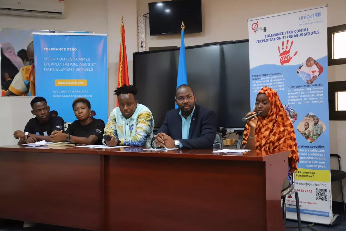 Z&eacute;nabo partage son exp&eacute;rience avec 40 000 personnes lors d&rsquo;un Facebook Live organis&eacute; par l&rsquo;UNICEF et anim&eacute; Le G&eacute;n&eacute;ral Tchoutchoubatchou.