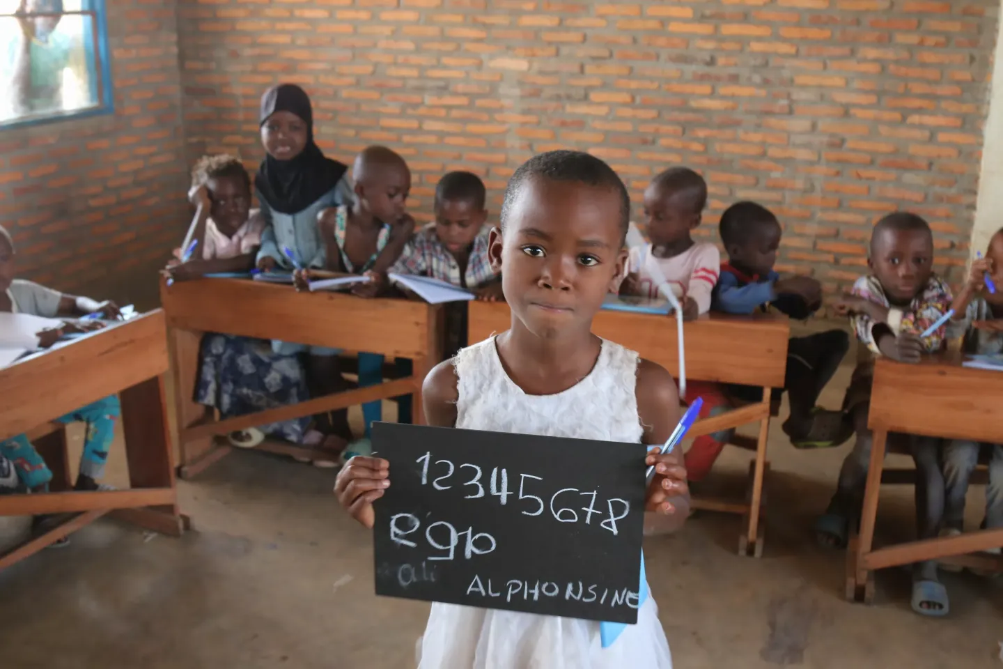 &Eacute;l&egrave;ve de l'&eacute;cole maternelle de Butegiri, dans le site de r&eacute;fugi&eacute;s de Musenyi, province de Rutana.