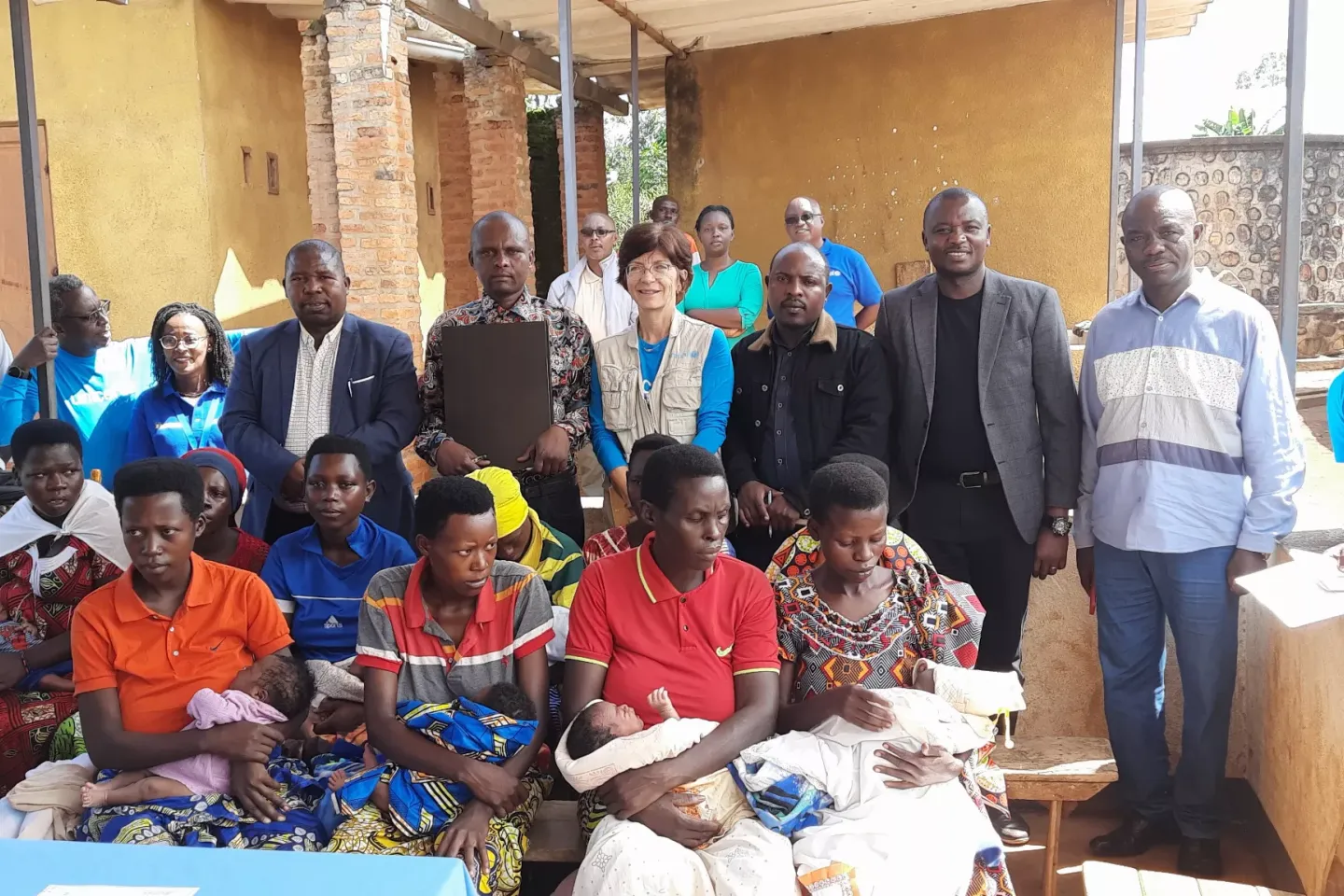 Photo of participants in the joint visit by UNICEF, the Ministry of the Interior and the Ministry of Public Health.