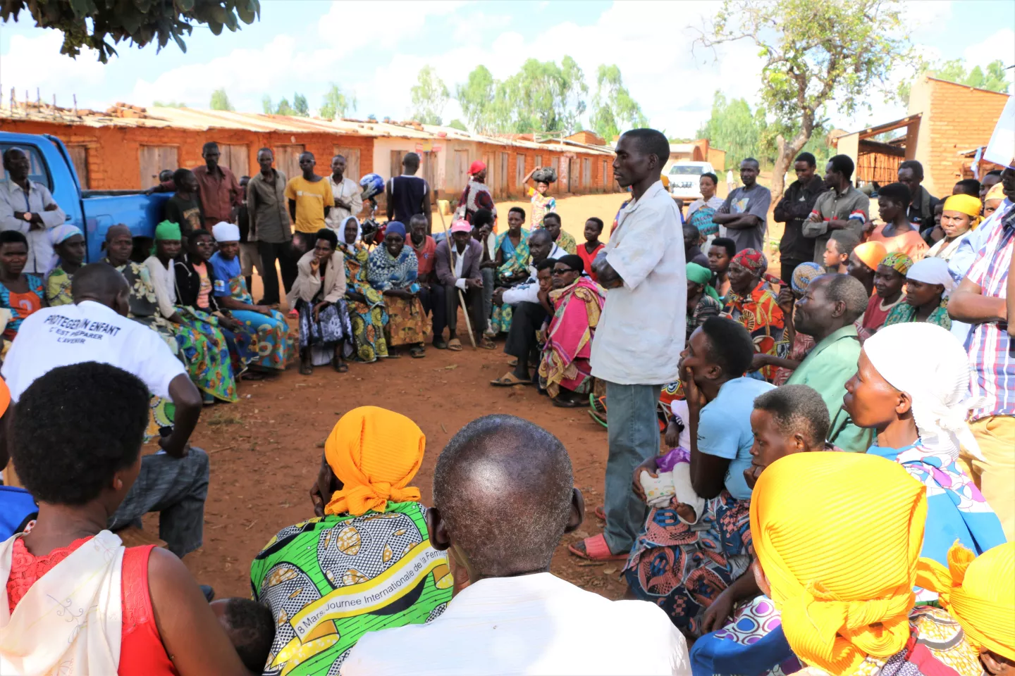 Solidarity group weekly meeting at the village. 