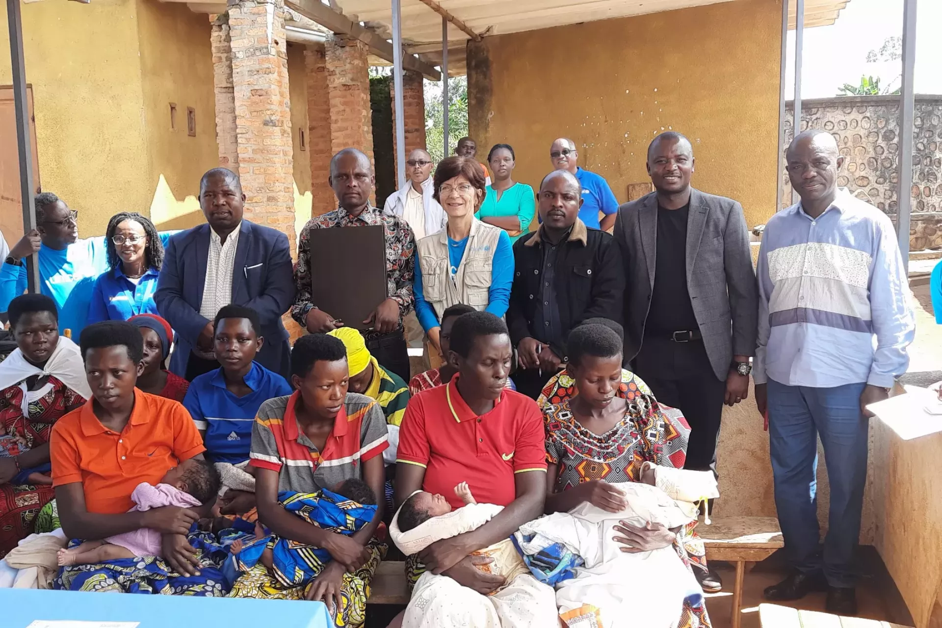 Photo des participants &agrave; la visite conjointe UNICEF- Minist&egrave;re de l&rsquo;Int&eacute;rieur et minist&egrave;re de la Sant&eacute; Publique. 