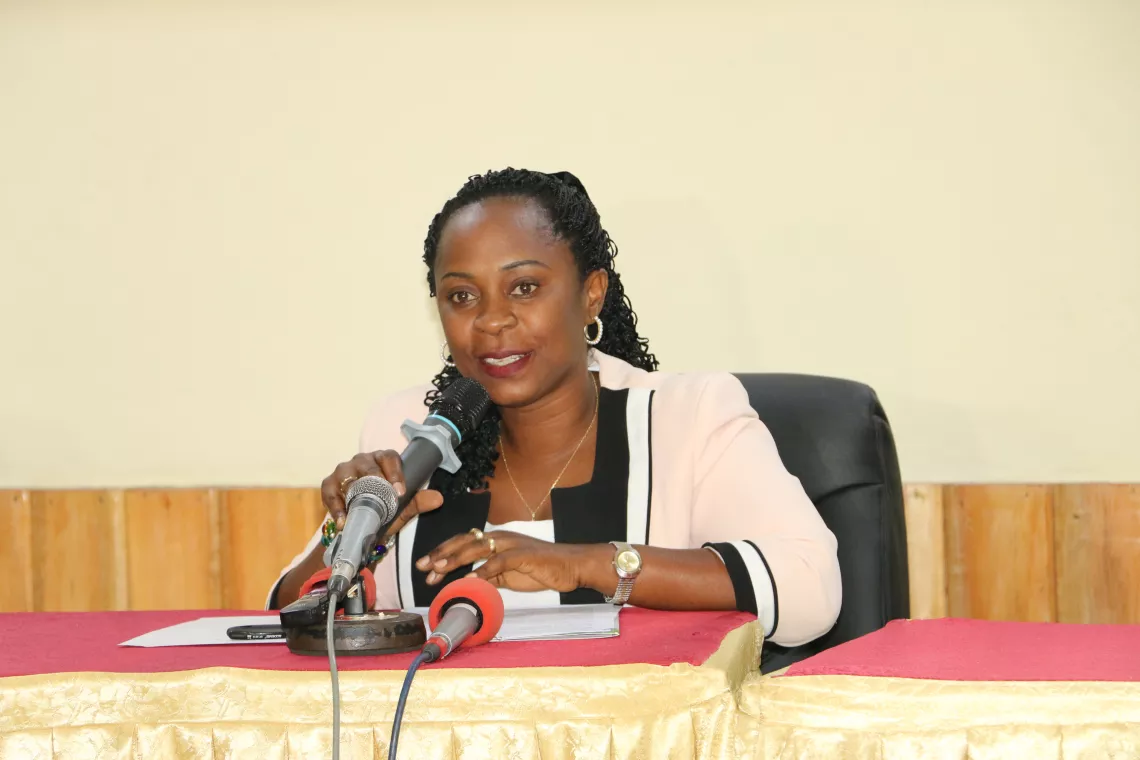 La Secr&eacute;taire Permanant NIRAGIRA Christine faisant son discours