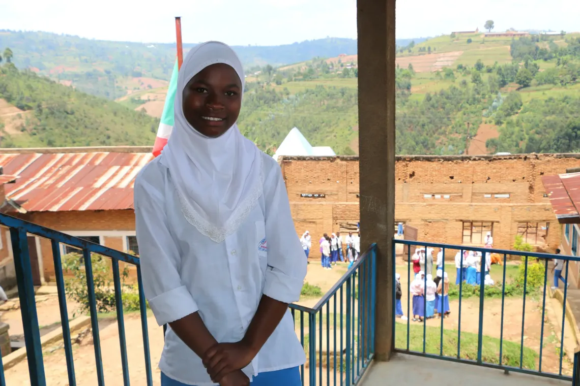 Ndikuryayo Digne, &eacute;l&egrave;ve de 10e ann&eacute;e au lyc&eacute;e COMIBU de Kayanza. Elle est membre du club Nutrition.