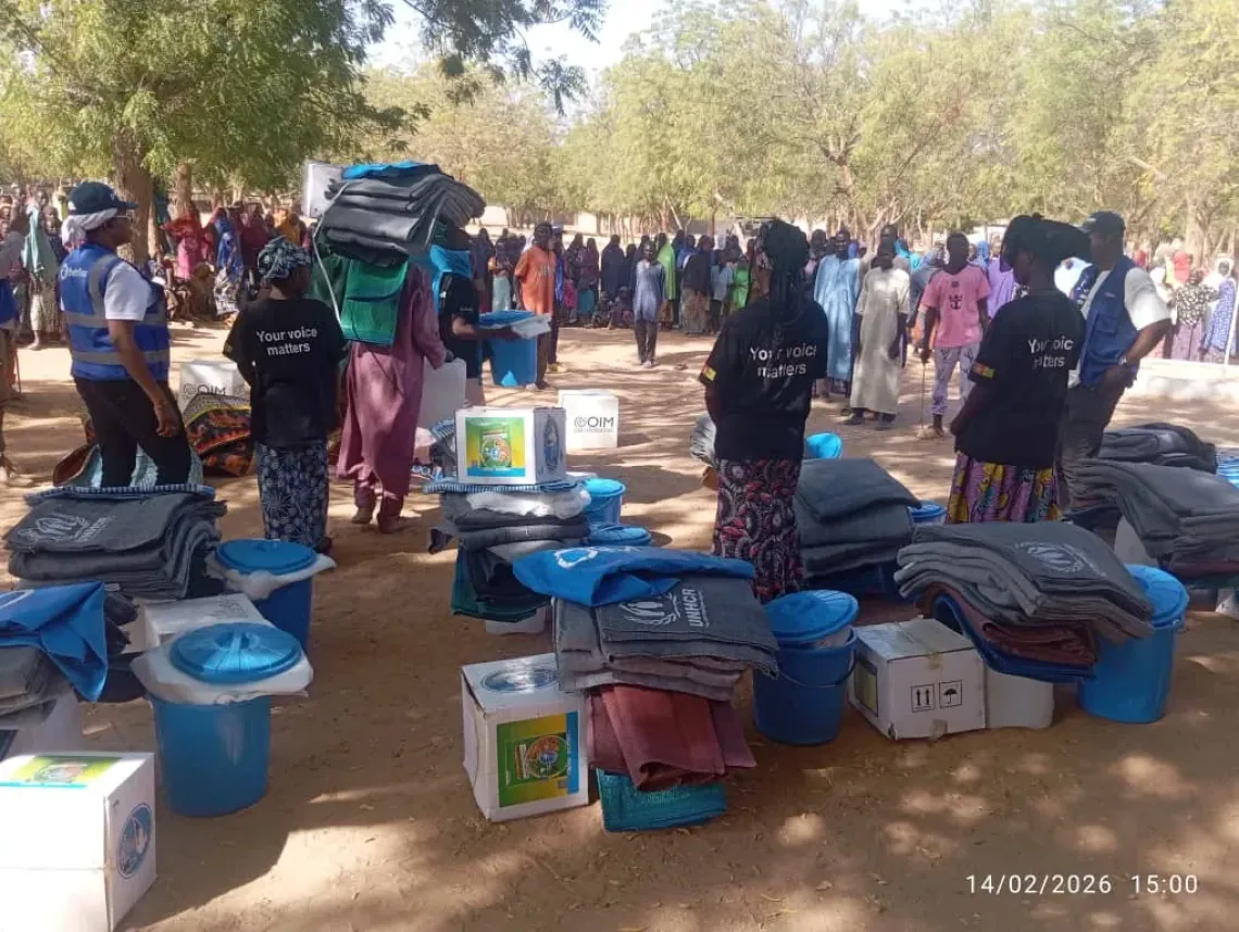 distribution des kits aux victimes &agrave; Kolofata