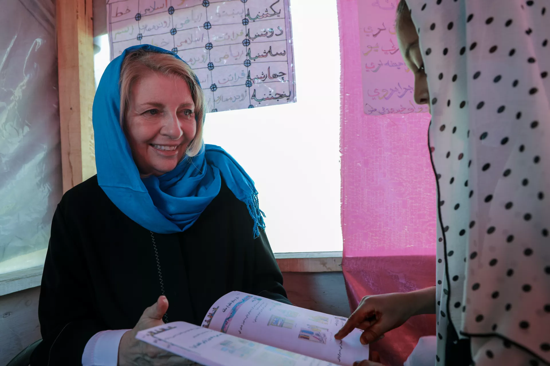 UNICEF Executive Director Catherine Russell with a girl in Afghanistan