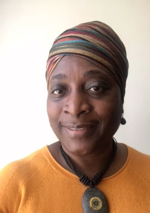 Portrait photo of Christine