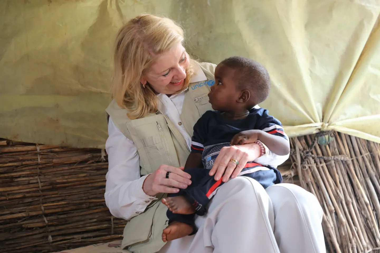 La Directrice g&eacute;n&eacute;rale de l&rsquo;UNICEF conclut une mission de trois jours au Tchad, o&ugrave; elle a rencontr&eacute; quelques-uns des 700 000 enfants d&eacute;plac&eacute;s du Soudan voisin