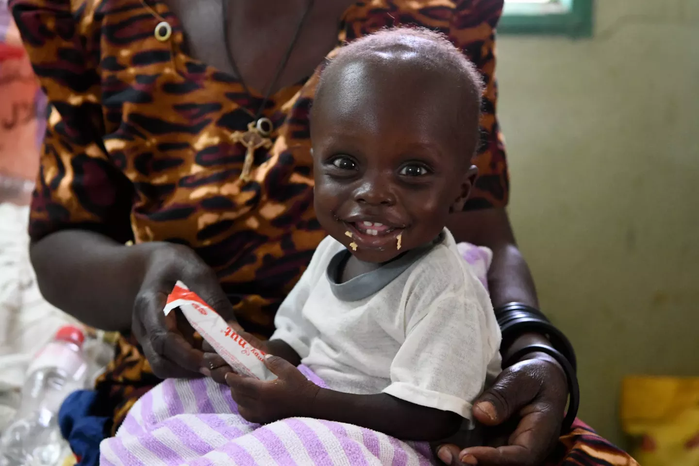 Un enfant sauv&eacute; de la malnutrition