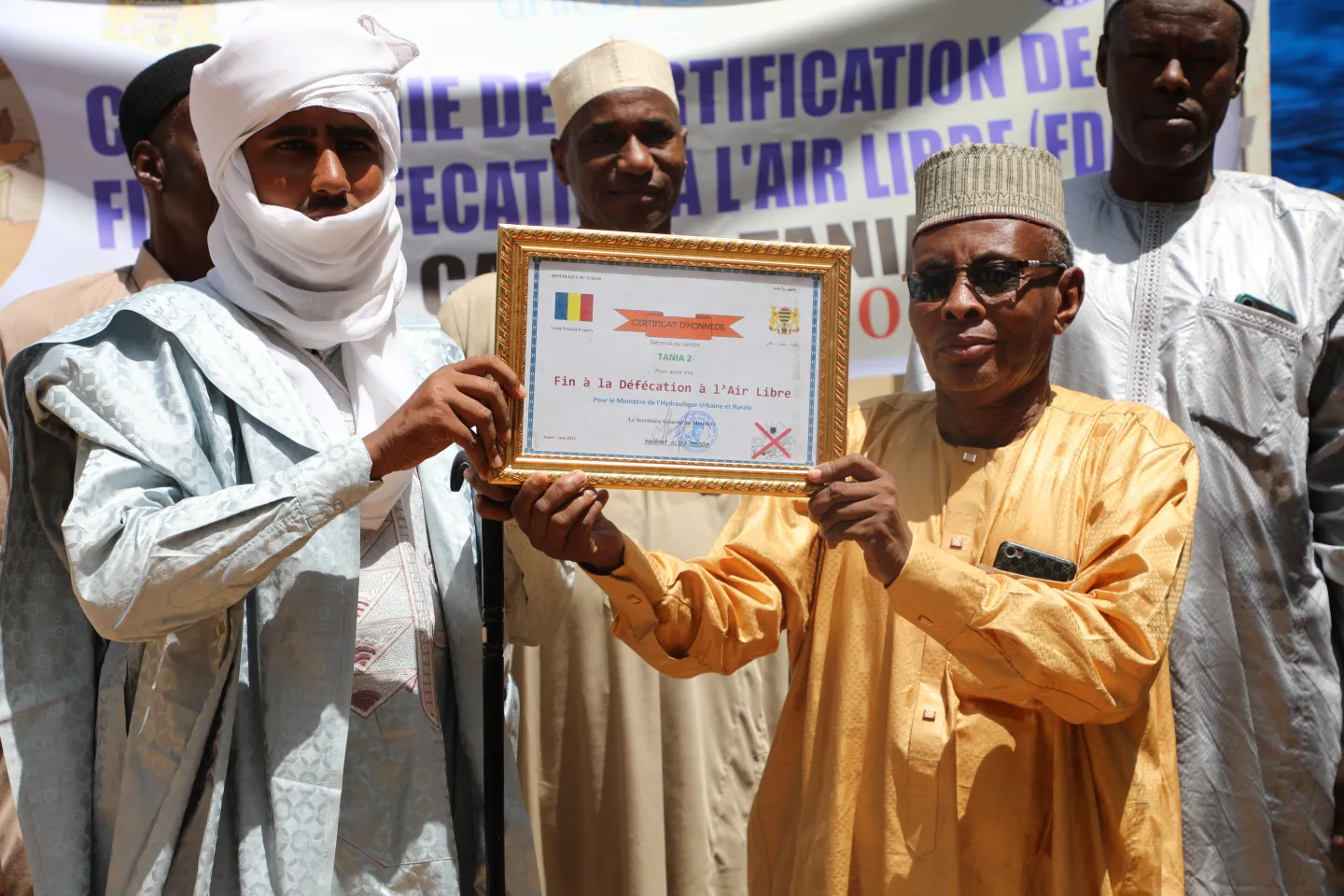Presentation of the certificate of End of Open Defecation in Bokoro by the Deputy prefect of Bokoro