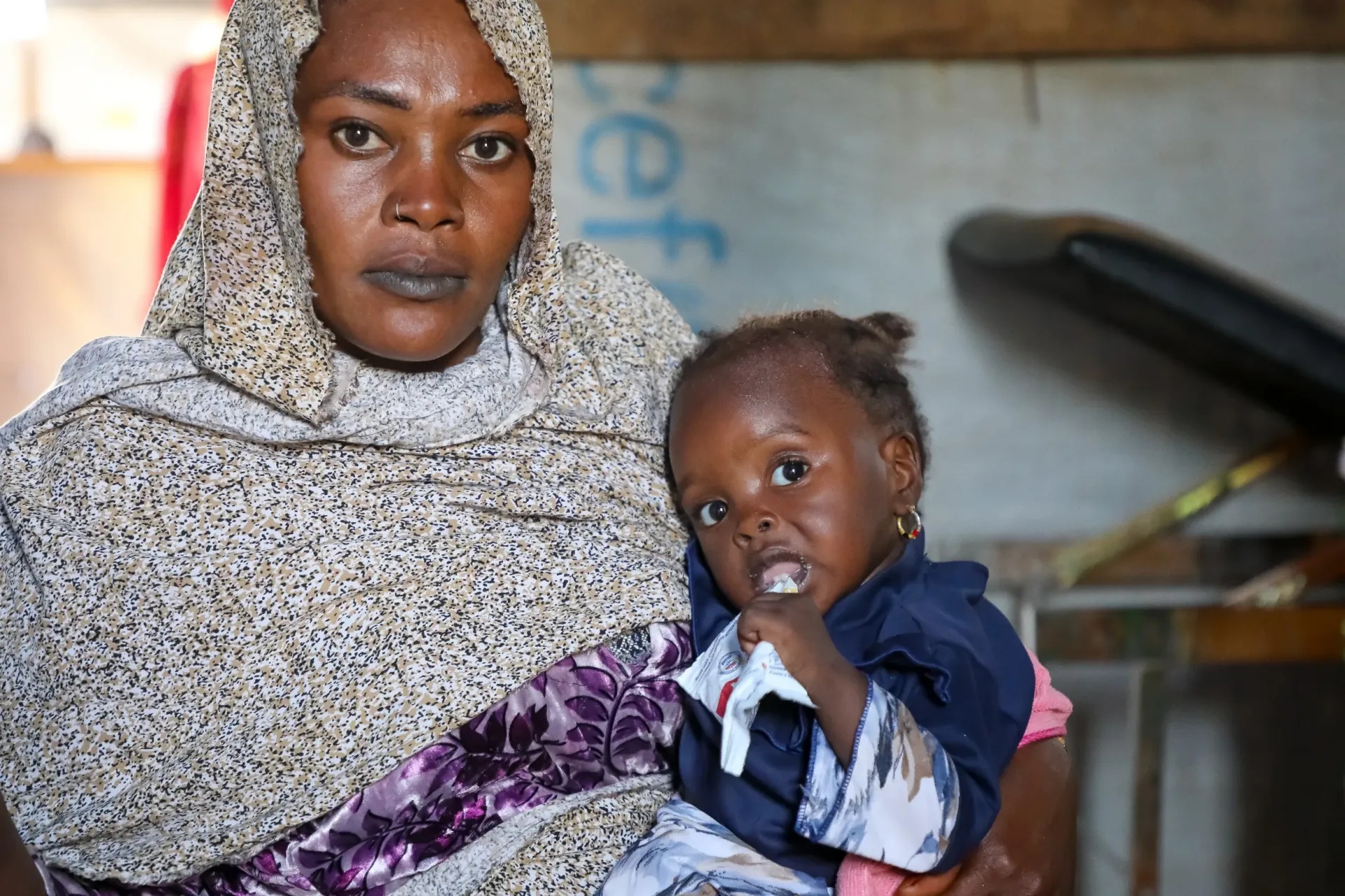 Une m&egrave;re et sa fille &acirc;g&eacute;e de 2 ans.