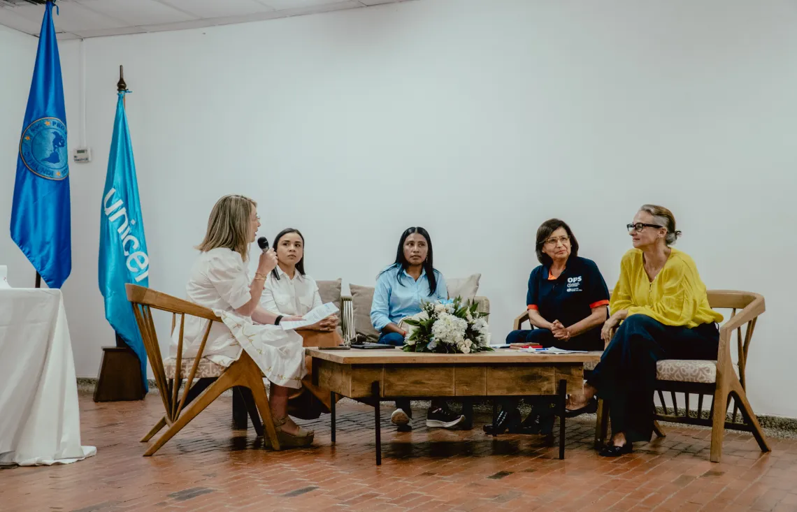Panel evento Cangive alianza OPS UNICEF y Canad&aacute; por el acceso a la vacunaci&oacute;n en Colombia