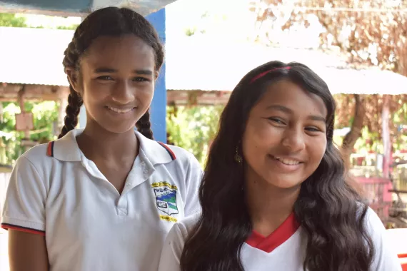 Ni&ntilde;as y adolescentes