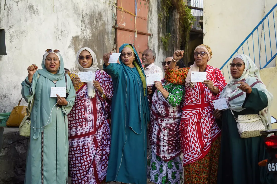 Les membres de l'association Solidarit&eacute; Femmes Action 