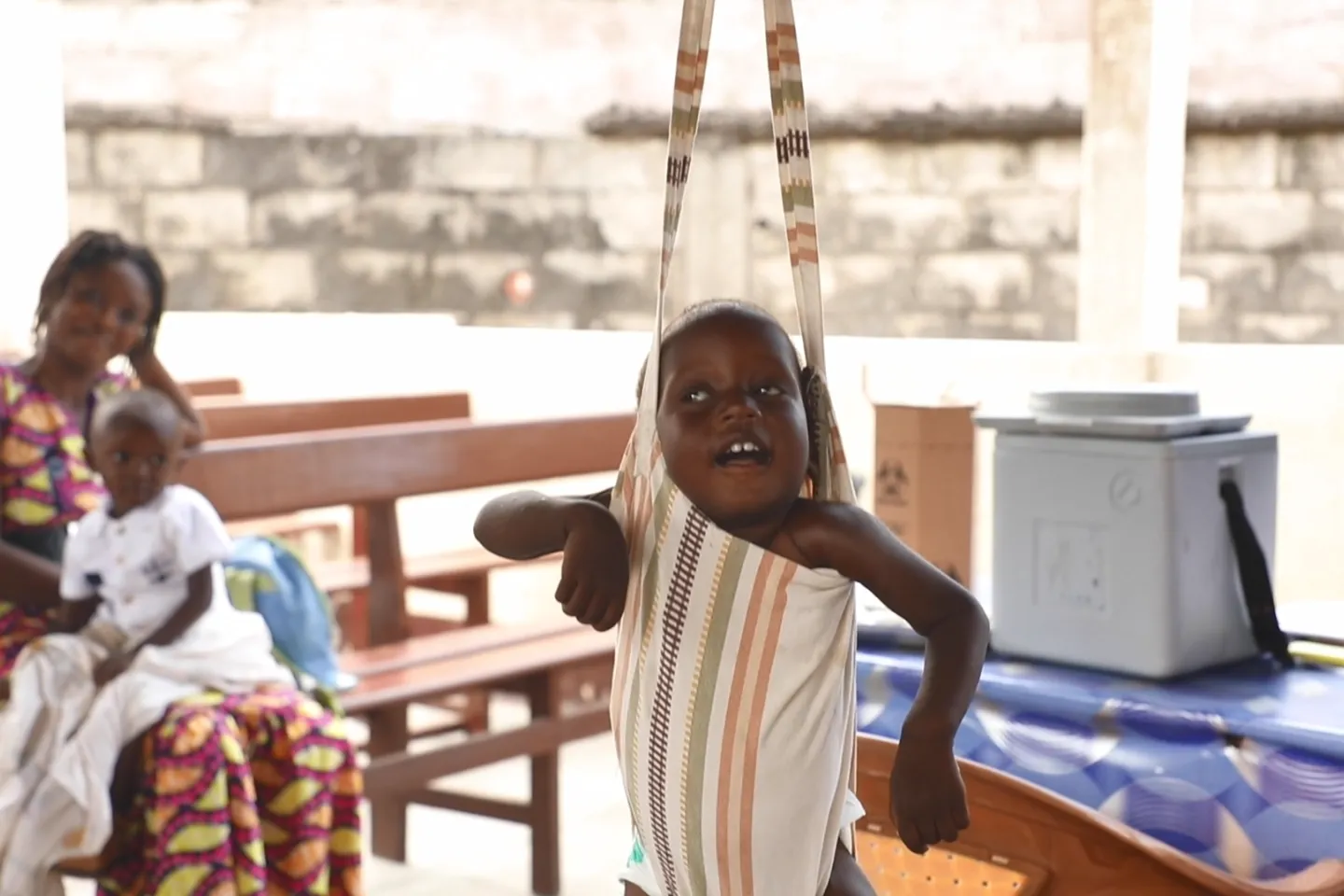 Weighing of Prince at CSI Jean Taty, DS Mak&eacute;l&eacute;k&eacute;l&eacute;