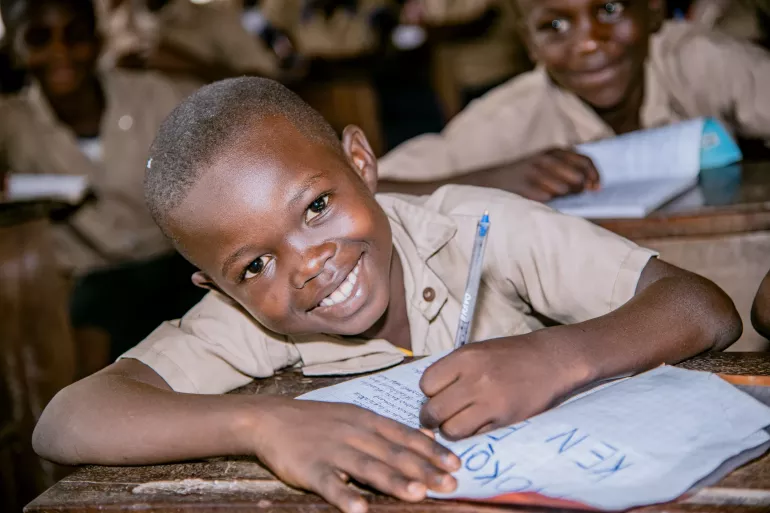 MOKOME Ken, 9 ans a l&rsquo;&eacute;cole primaire Kint&eacute;l&eacute; Fleuve 
