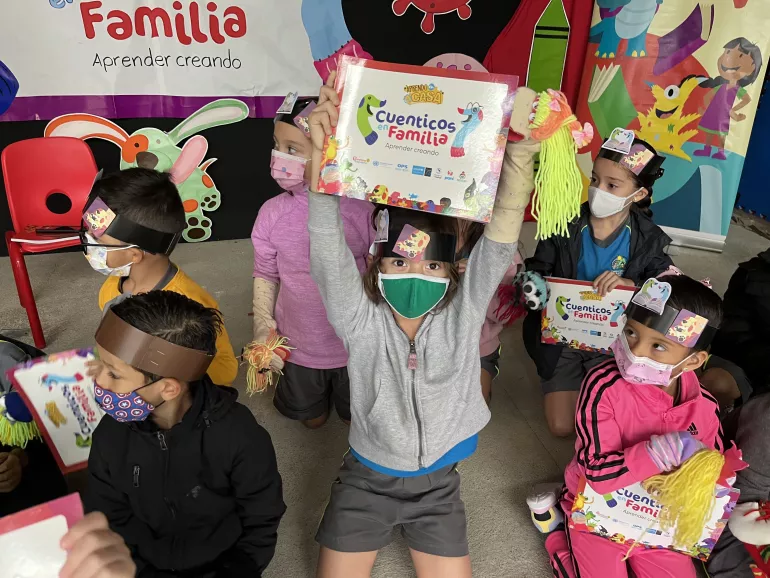Mil ejemplares impresos de Cuenticos en Familia ser&aacute;n distribuidos por medio de PANI y REDCUDI