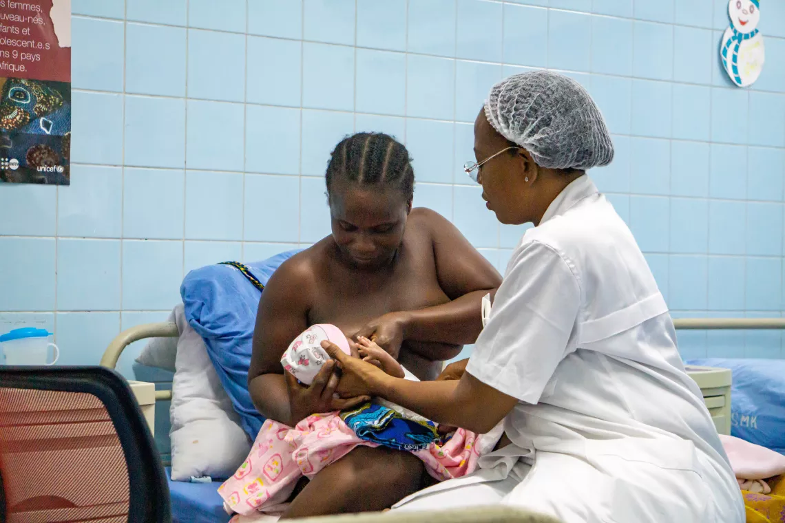 La mise au sein d'un b&eacute;b&eacute; pr&eacute;matur&eacute;
