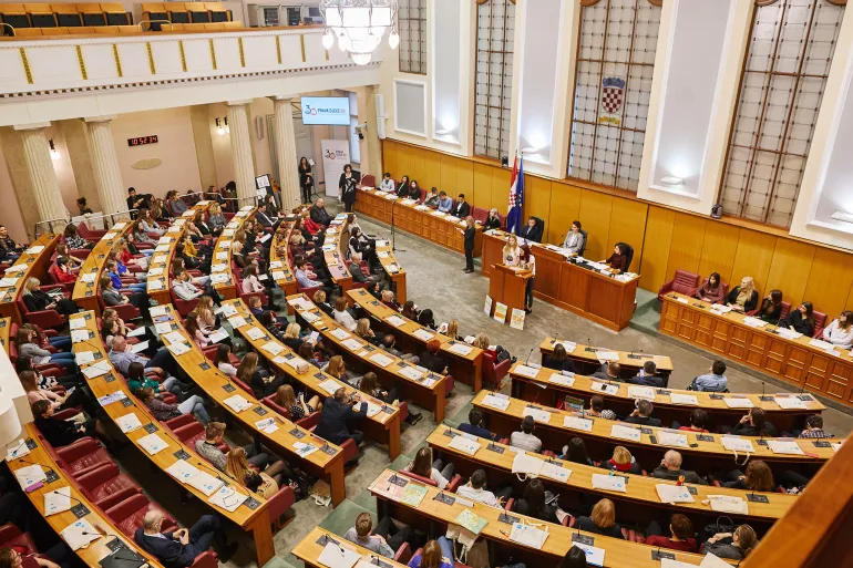 Djeca u Hrvatskom Saboru