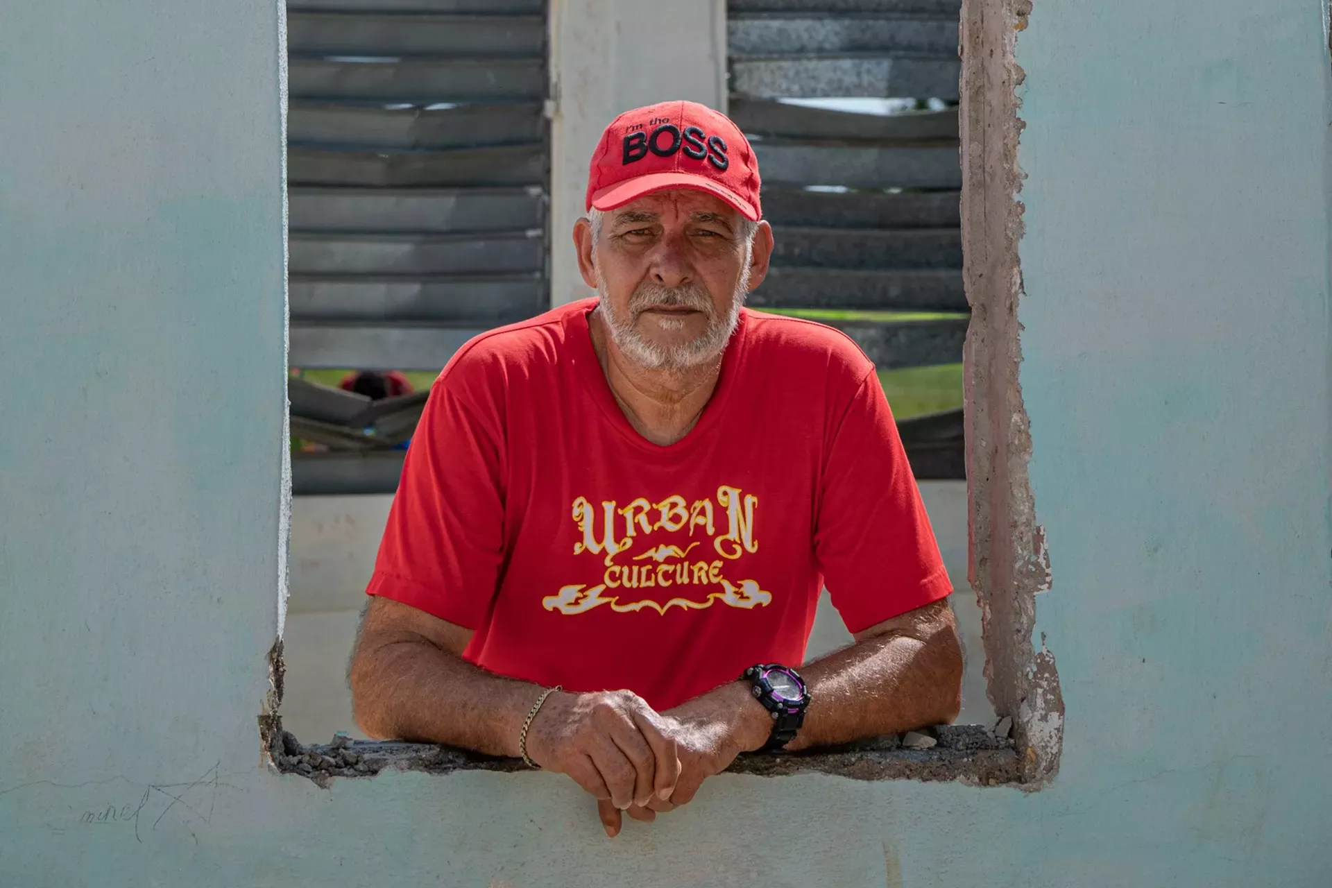 Eduardo Orta Pag&eacute;s lleva 31 a&ntilde;os de director de la escuela primaria Orlando Nodarse