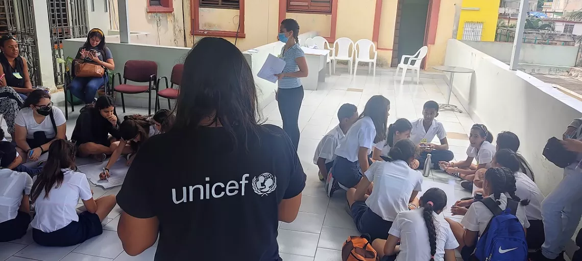 El Centro de Estudios sobre la Juventud convoc&oacute; hasta su sede en el Vedado, Plaza de la Revoluci&oacute;n, a un grupo de adolescentes de secundaria b&aacute;sica del propio territorio.