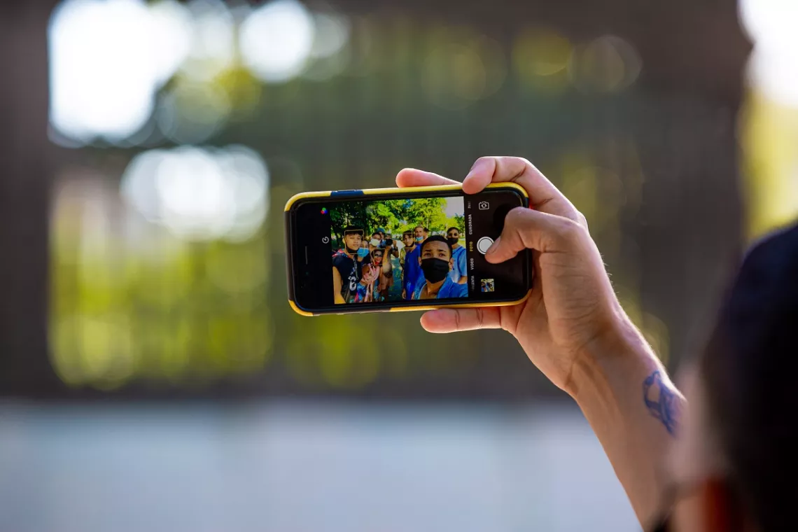 M&iacute;dete por las redes sociales