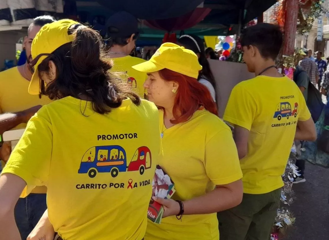 The promoters carry out educational activities on STD prevention and sexual health promotion in schools, polyclinics and places where adolescents and young people congregate.