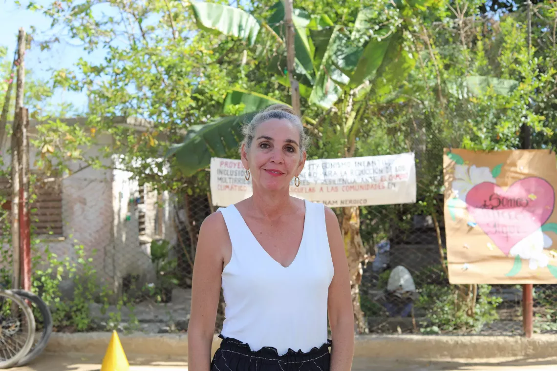 La maestra Yamilka Gonz&aacute;lez Su&aacute;rez est&aacute; orgullosa de Mar&iacute;a Karla