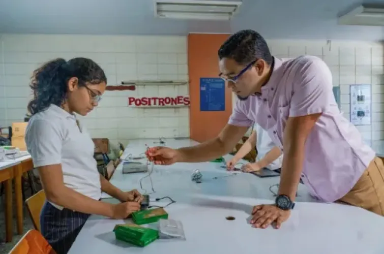 Tinkering with Tech in Honduras